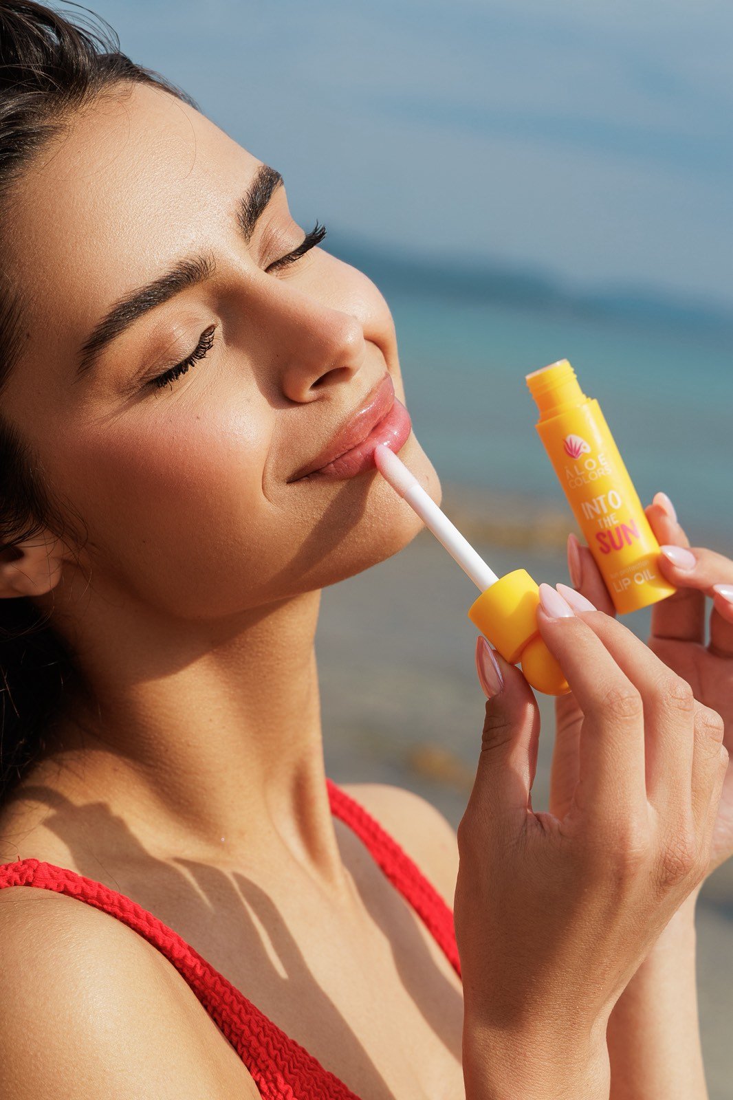 Into The Sun Lip Oil Sun Protection 10ml - Image 2